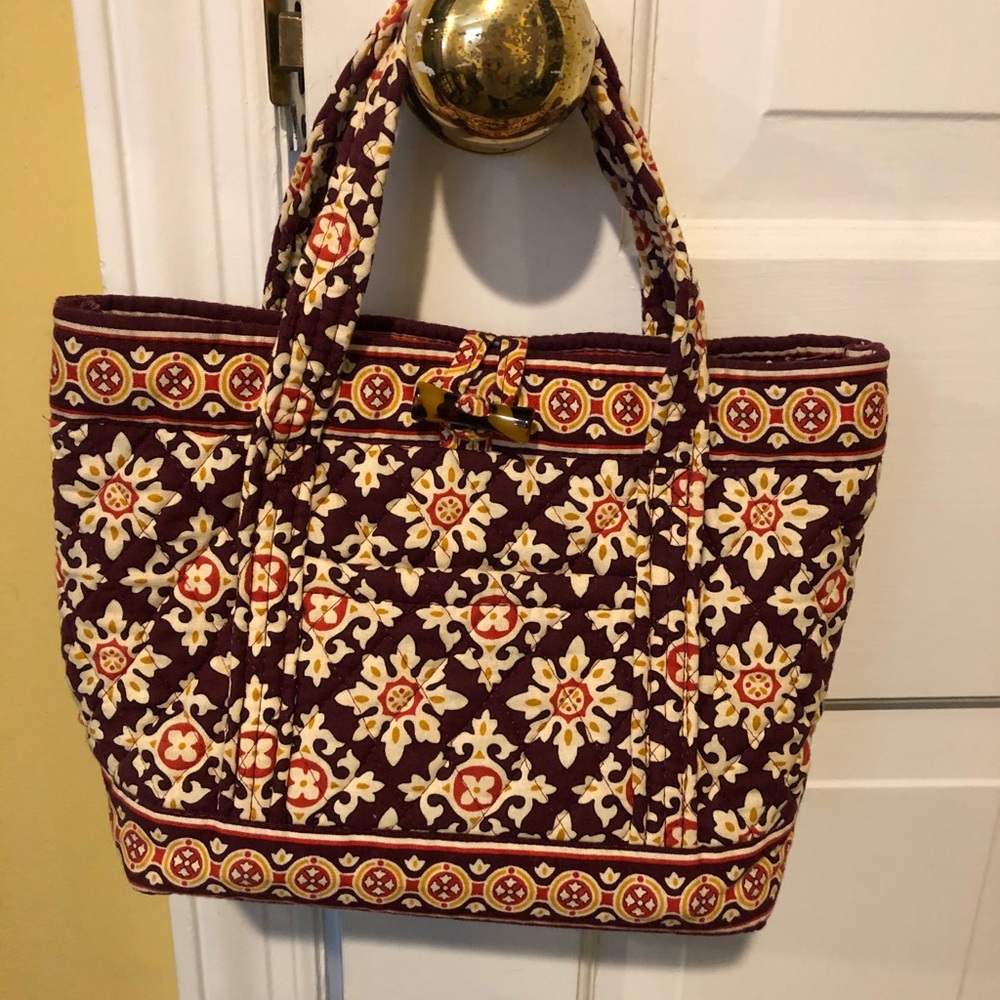 Vera Bradley Purse/Mini Tote, Medallion